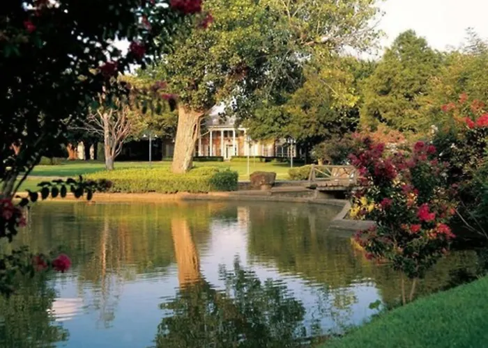Cooper Hotel Conference Center & Spa